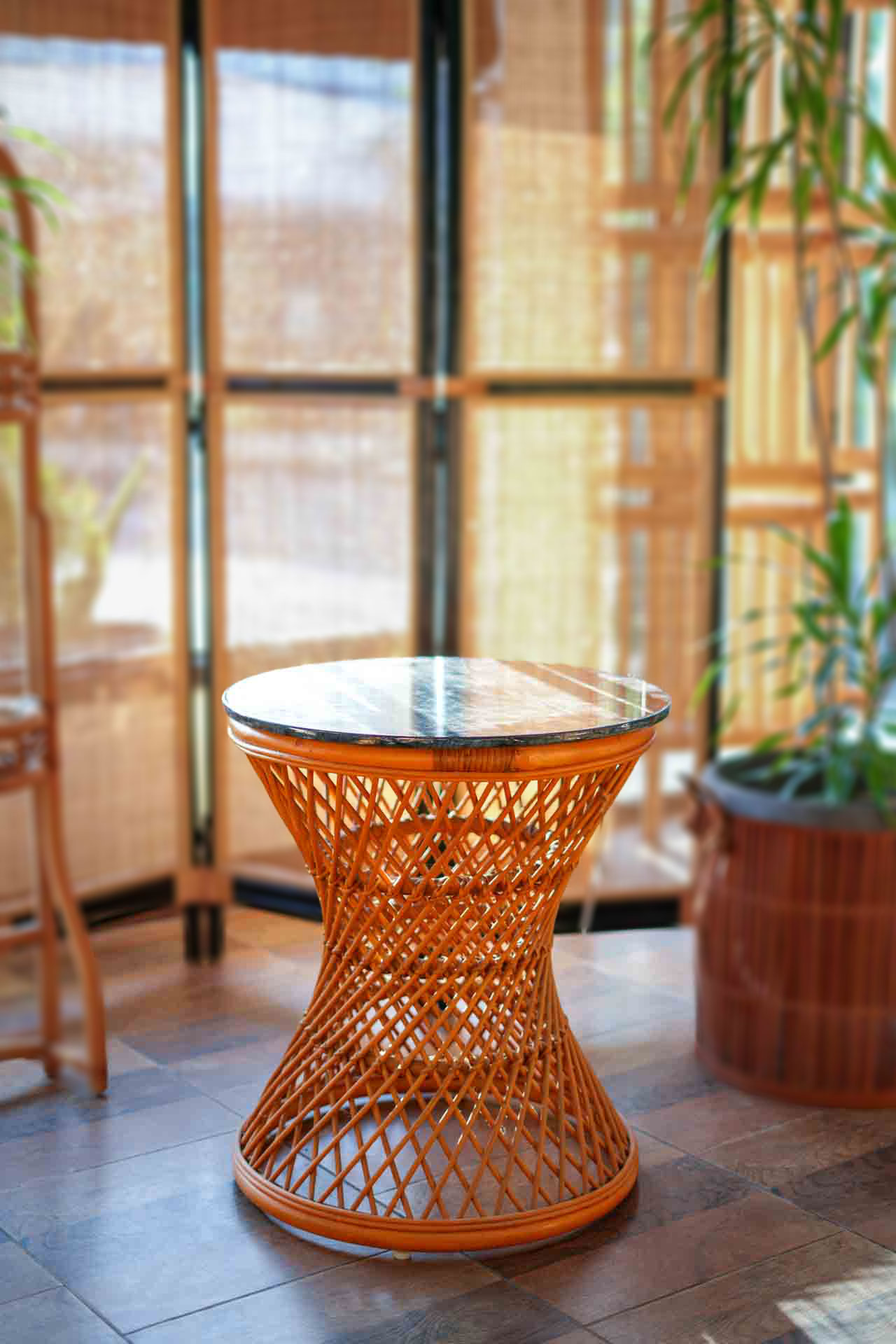 HEXA ROUND