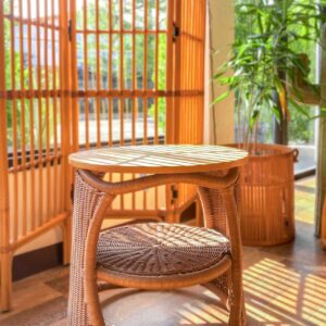 SCALLOP SIDE TABLE
